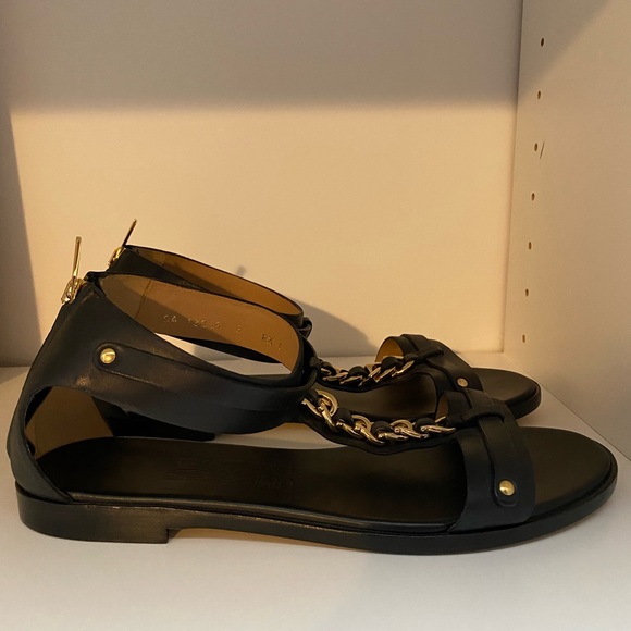 Black leather Salvatore Ferragamo sandals - Picture 3 of 8